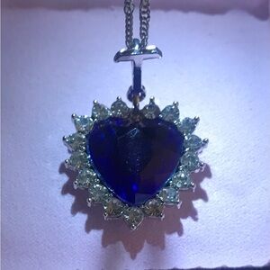 Titanic heart of the ocean blue crystal pendant with chain